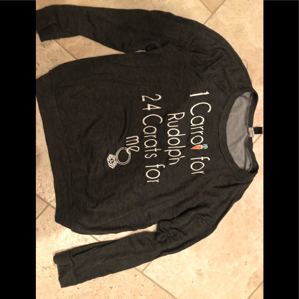 Windsor sz M Christmas shirt